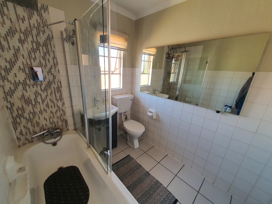 To Let 2 Bedroom Property for Rent in Meyersdal Gauteng