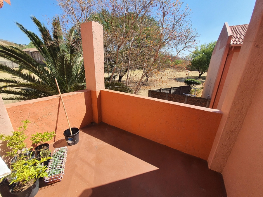 To Let 2 Bedroom Property for Rent in Meyersdal Gauteng