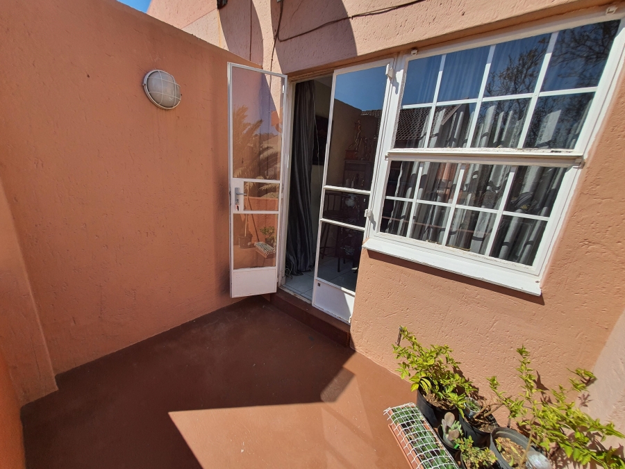 To Let 2 Bedroom Property for Rent in Meyersdal Gauteng