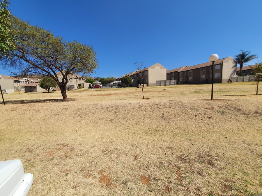 To Let 2 Bedroom Property for Rent in Meyersdal Gauteng