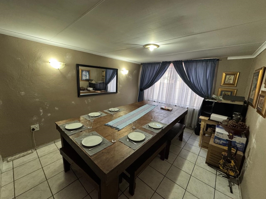 To Let 4 Bedroom Property for Rent in Van Dyk Park Gauteng