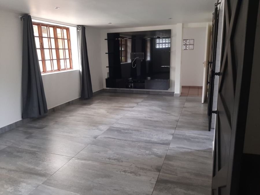 To Let 2 Bedroom Property for Rent in Rand Collieries Gauteng