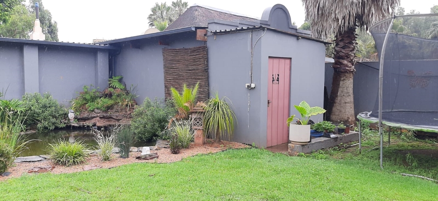 To Let 2 Bedroom Property for Rent in Rand Collieries Gauteng