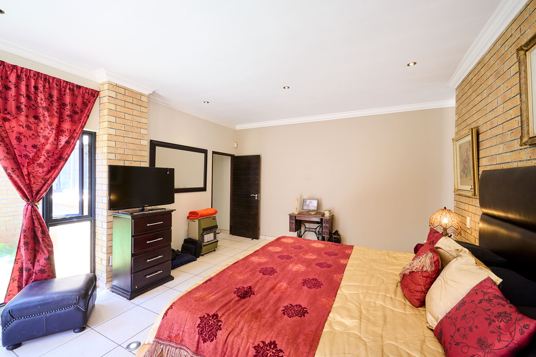 4 Bedroom Property for Sale in Carlswald Estate Gauteng
