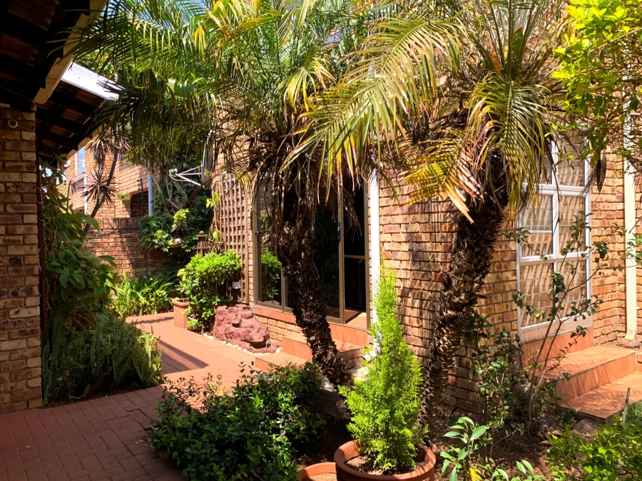 To Let 3 Bedroom Property for Rent in Zwartkop Gauteng