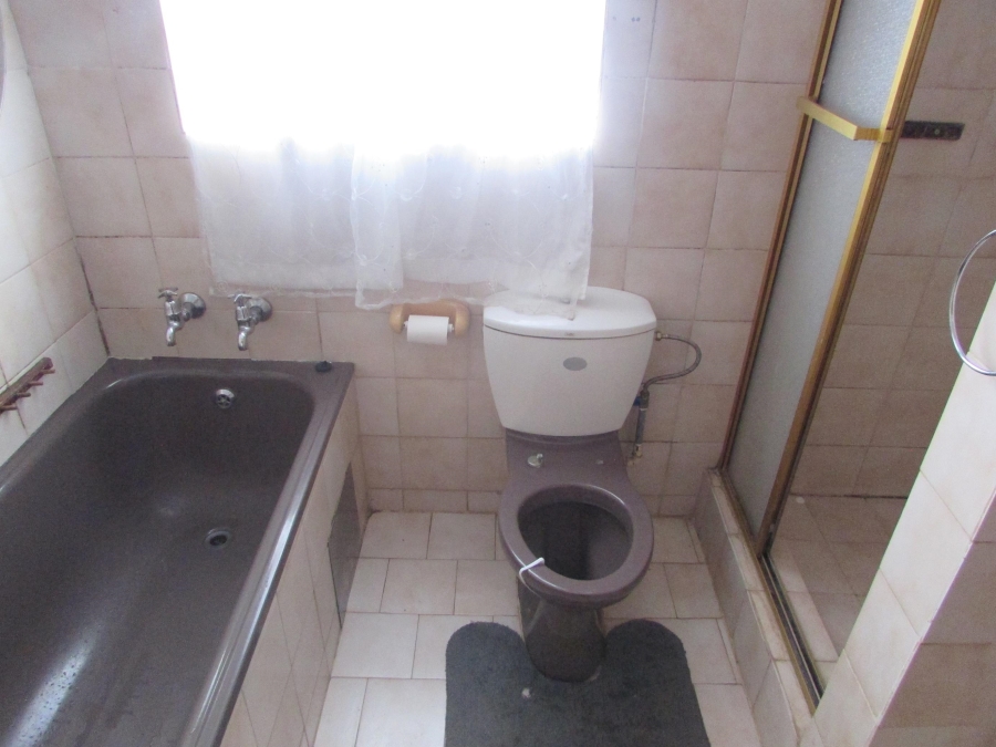 3 Bedroom Property for Sale in Westonaria Gauteng