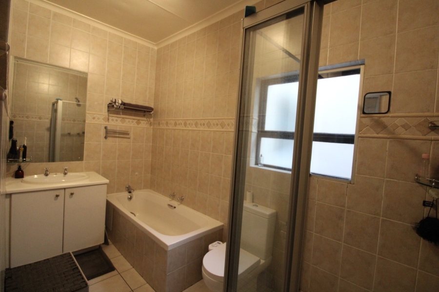 To Let 2 Bedroom Property for Rent in Rivonia Gauteng