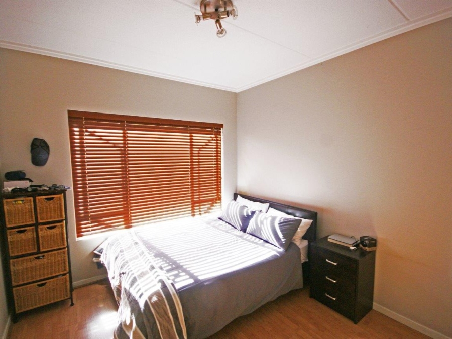 To Let 1 Bedroom Property for Rent in Bryanston Gauteng