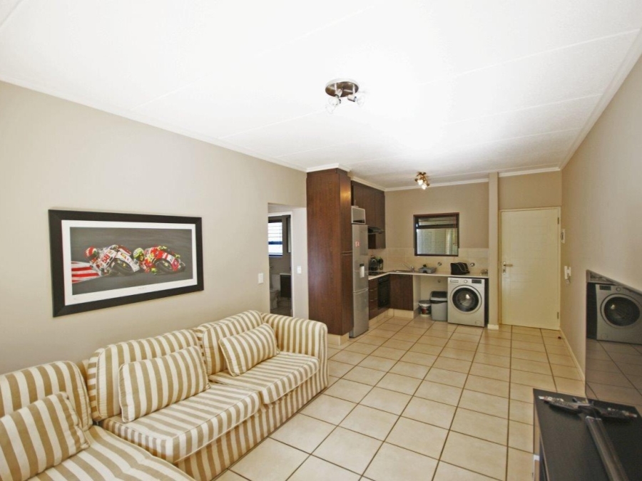 To Let 1 Bedroom Property for Rent in Bryanston Gauteng