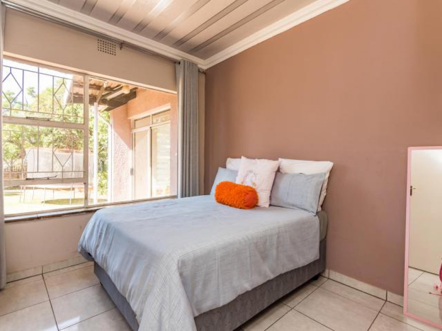 4 Bedroom Property for Sale in Constantia Kloof Gauteng