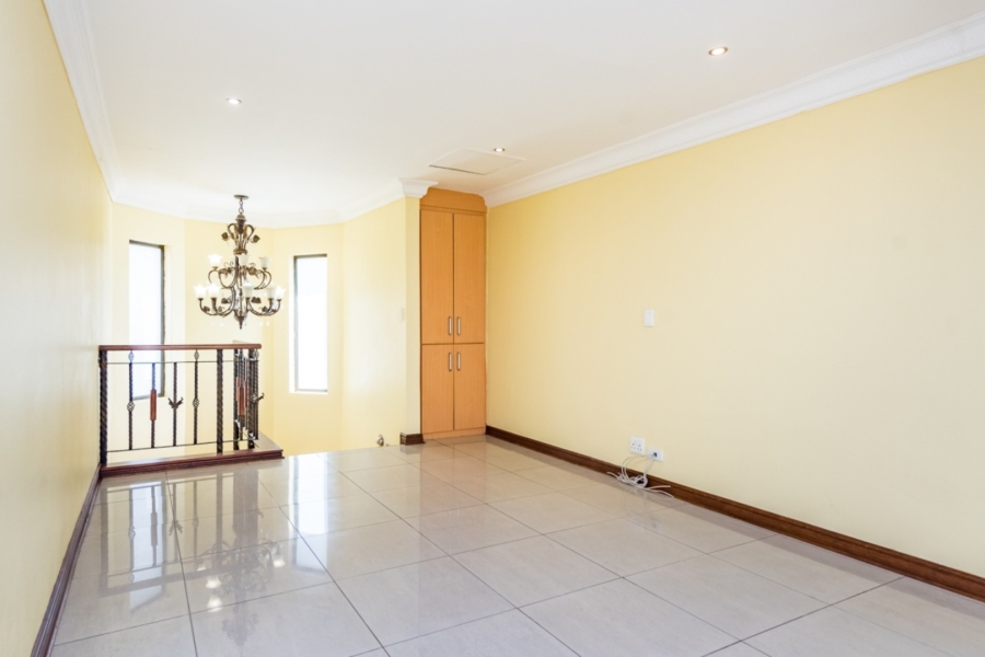 4 Bedroom Property for Sale in Chancliff Ridge Gauteng