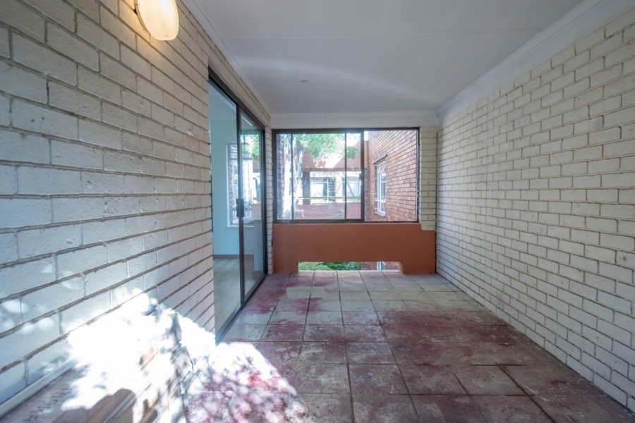 2 Bedroom Property for Sale in Rosebank Gauteng