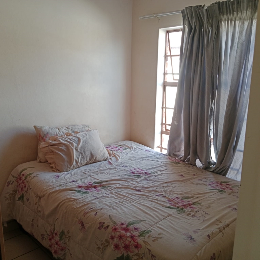 3 Bedroom Property for Sale in Clayville Gauteng