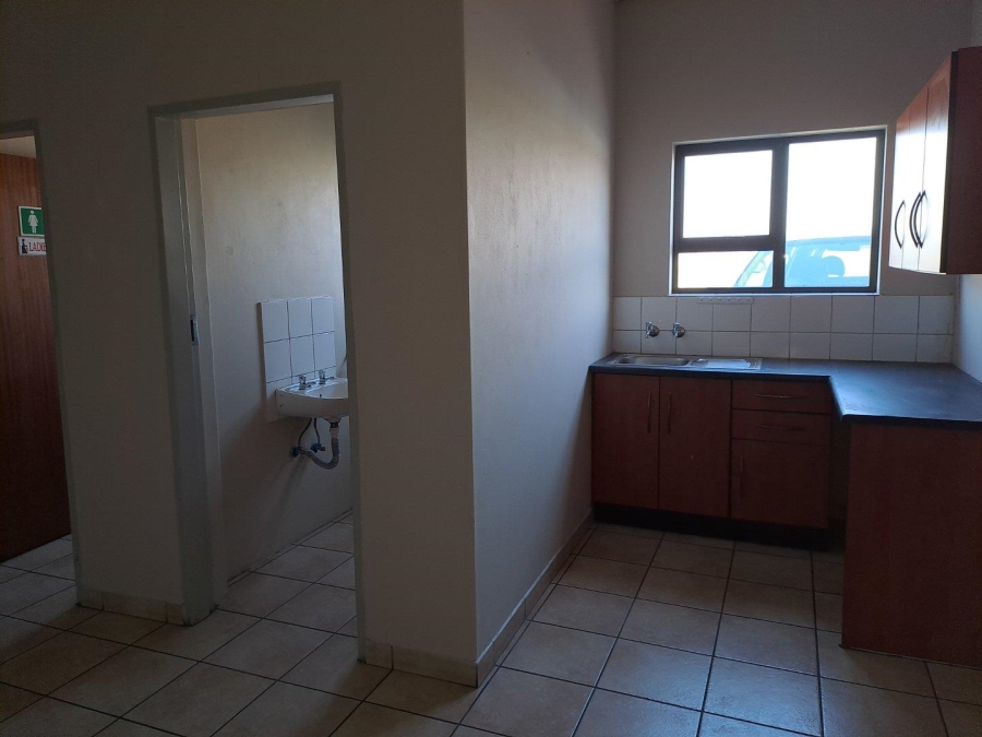 To Let commercial Property for Rent in Staalrus Gauteng