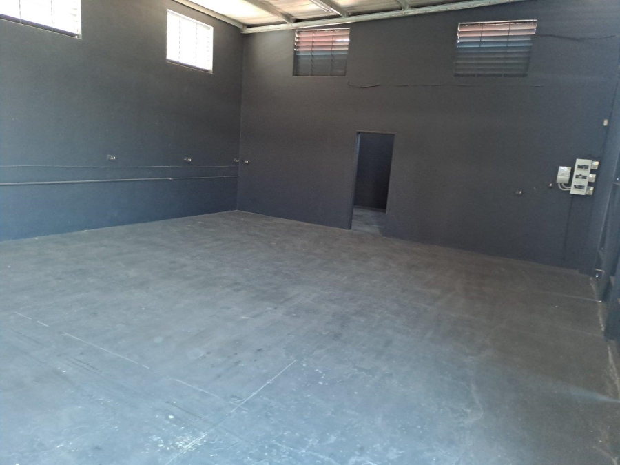 To Let commercial Property for Rent in Staalrus Gauteng