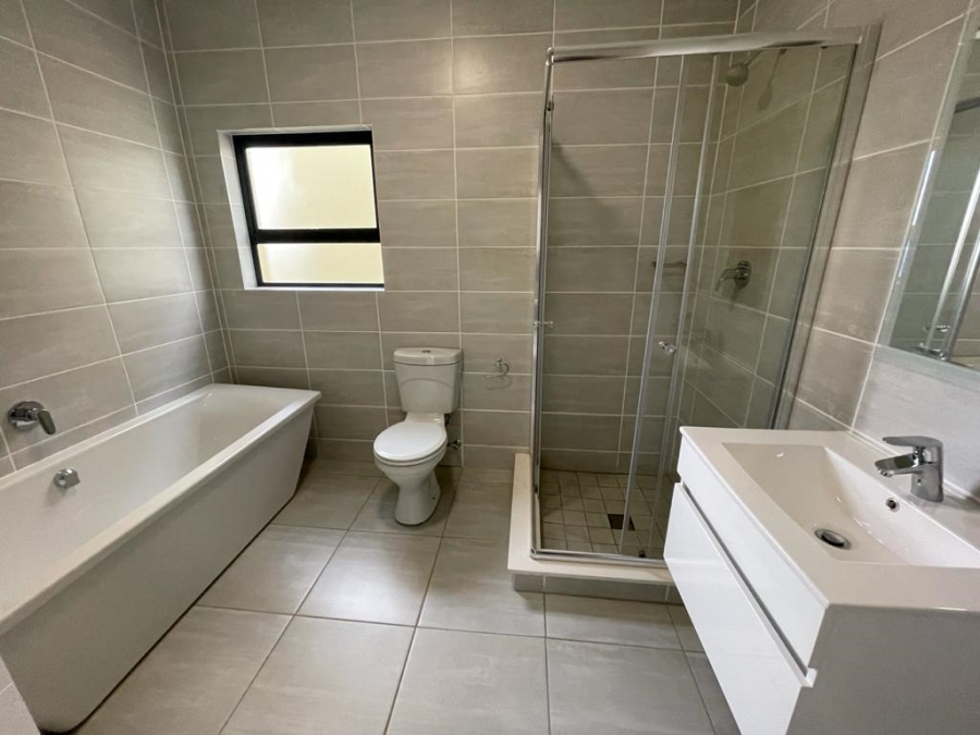 To Let 2 Bedroom Property for Rent in Waterfall Gauteng