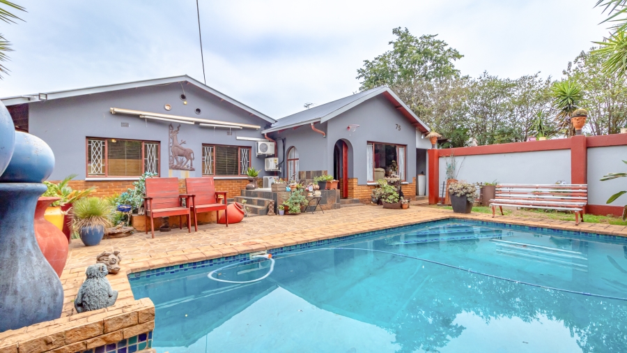 6 Bedroom Property for Sale in Valhalla Gauteng