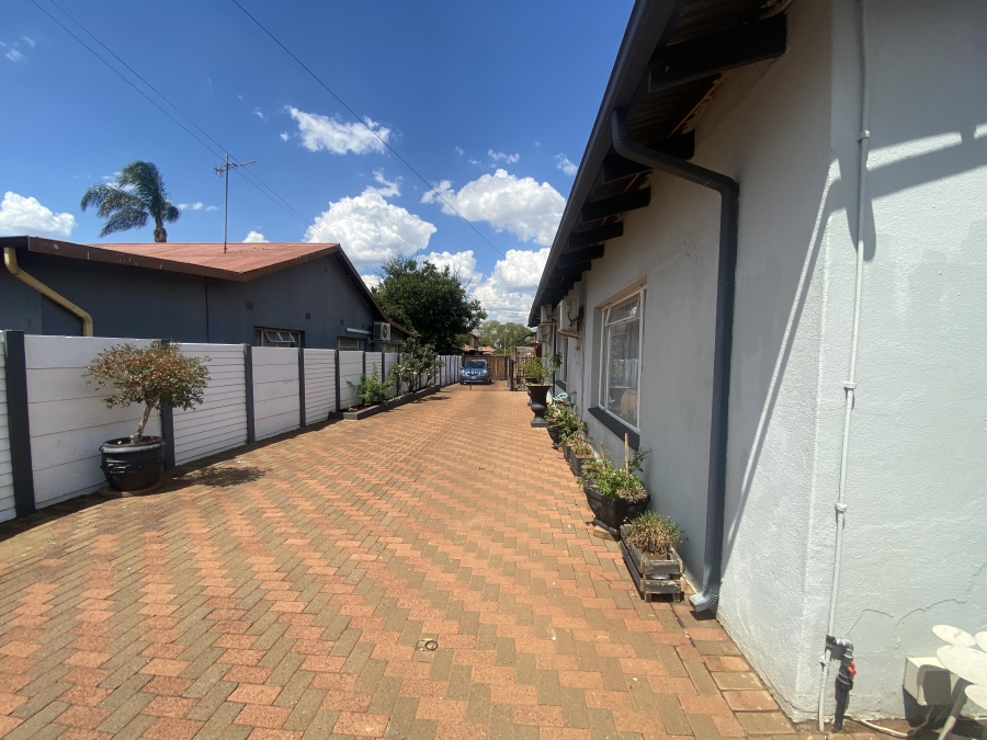 3 Bedroom Property for Sale in Pretoria North Gauteng