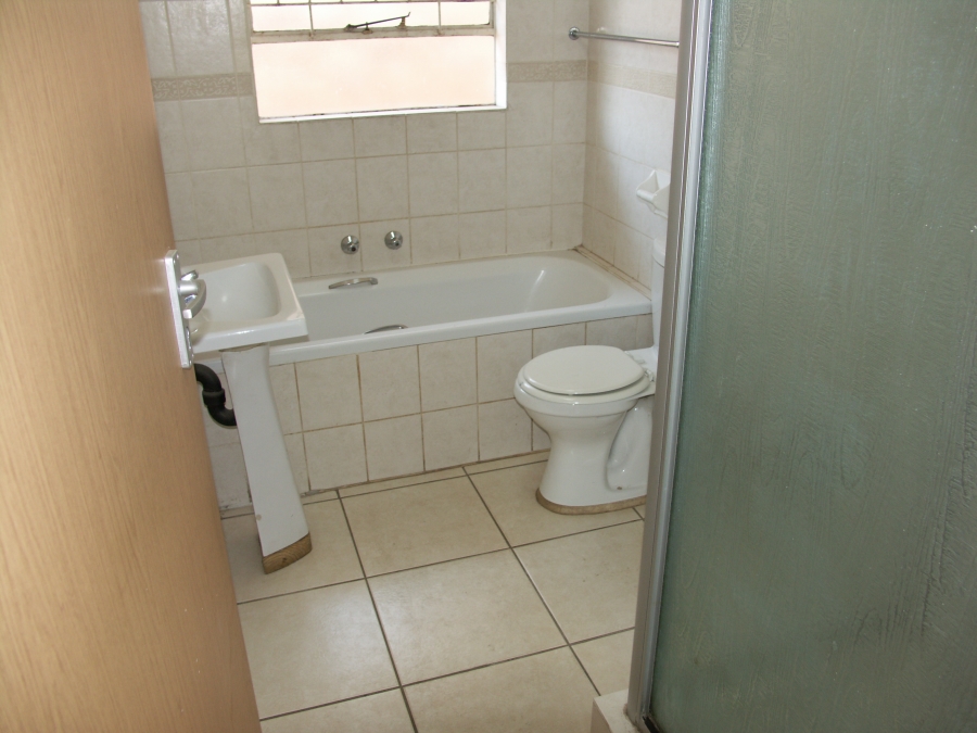 2 Bedroom Property for Sale in Krugersdorp North Gauteng