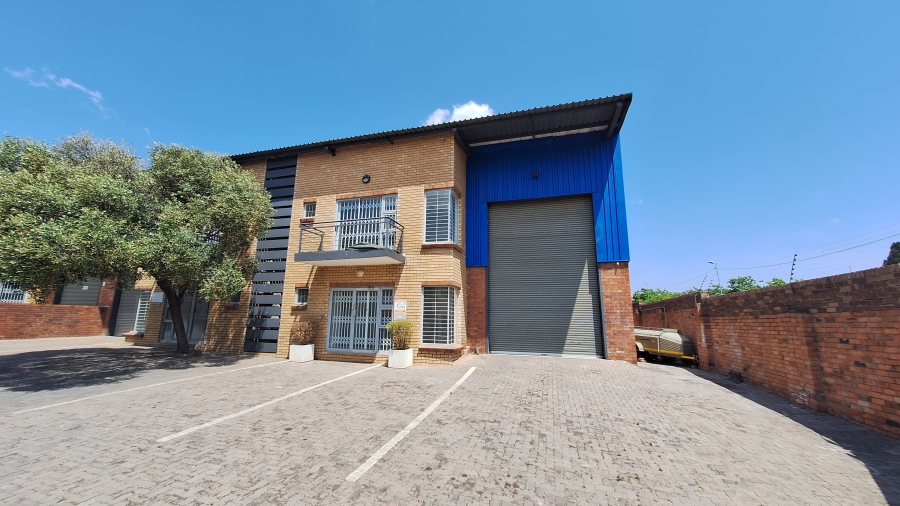 To Let commercial Property for Rent in North Riding Gauteng