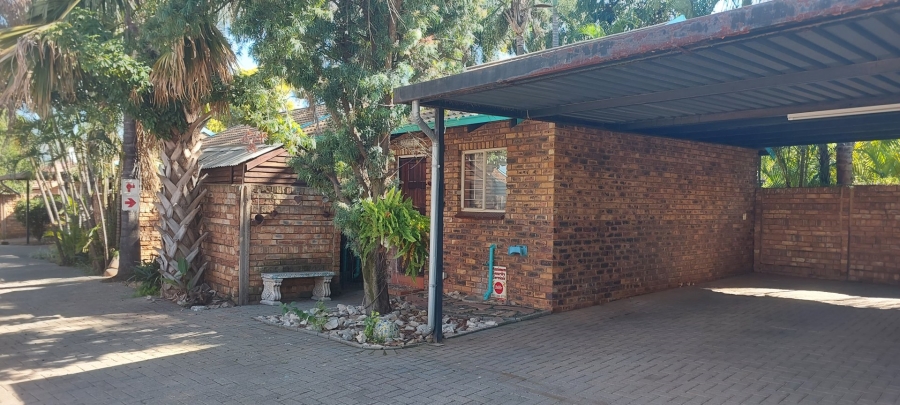 1 Bedroom Property for Sale in The Orchards Gauteng