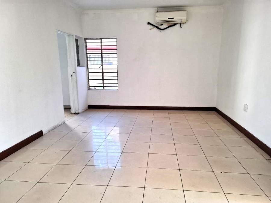 4 Bedroom Property for Sale in Mackenzie Park Gauteng