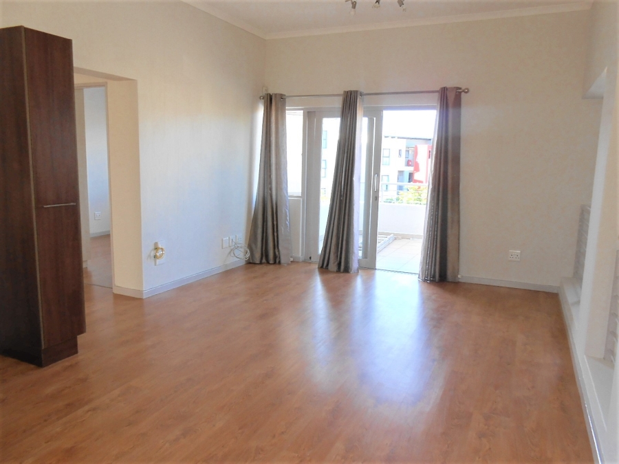 To Let 2 Bedroom Property for Rent in Beverley Gauteng