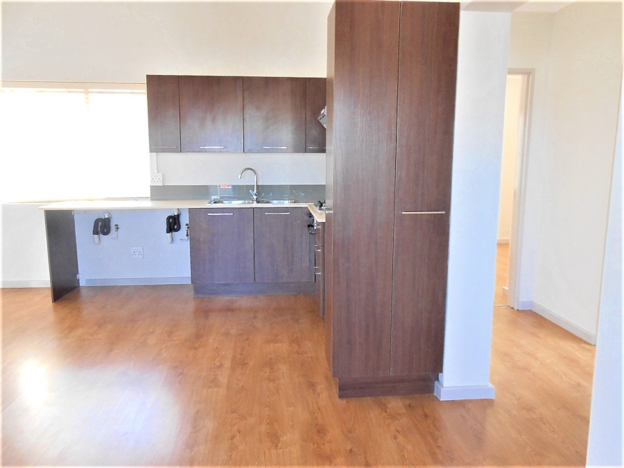 To Let 2 Bedroom Property for Rent in Beverley Gauteng