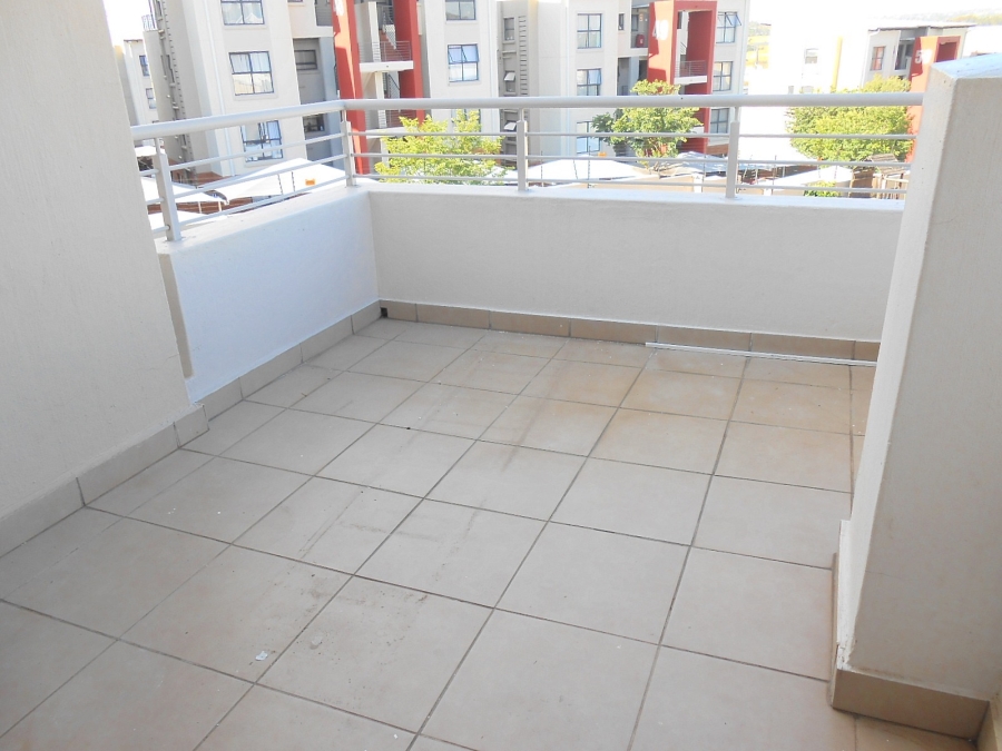 To Let 2 Bedroom Property for Rent in Beverley Gauteng