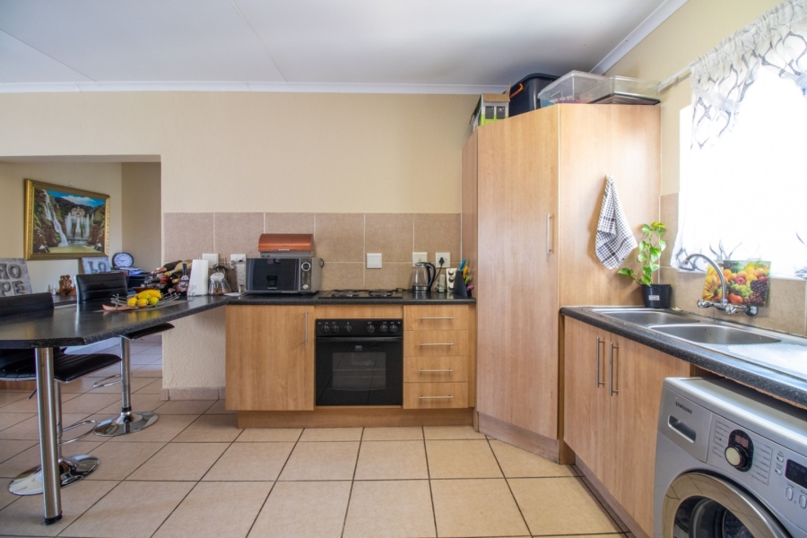 2 Bedroom Property for Sale in Pomona Gauteng