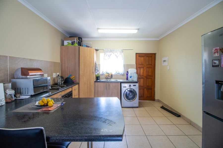 2 Bedroom Property for Sale in Pomona Gauteng