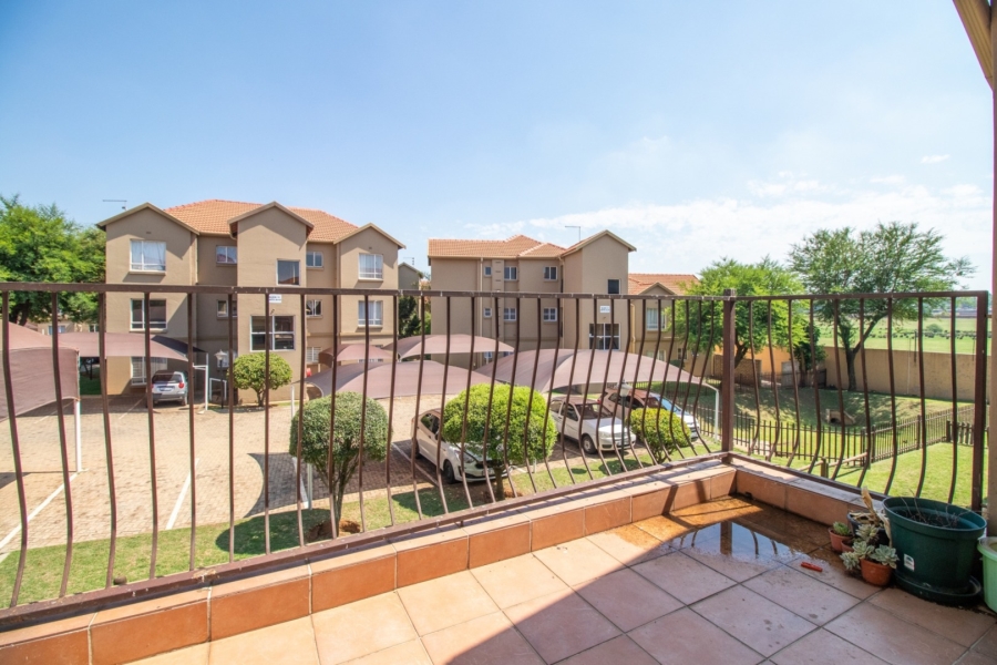 2 Bedroom Property for Sale in Pomona Gauteng