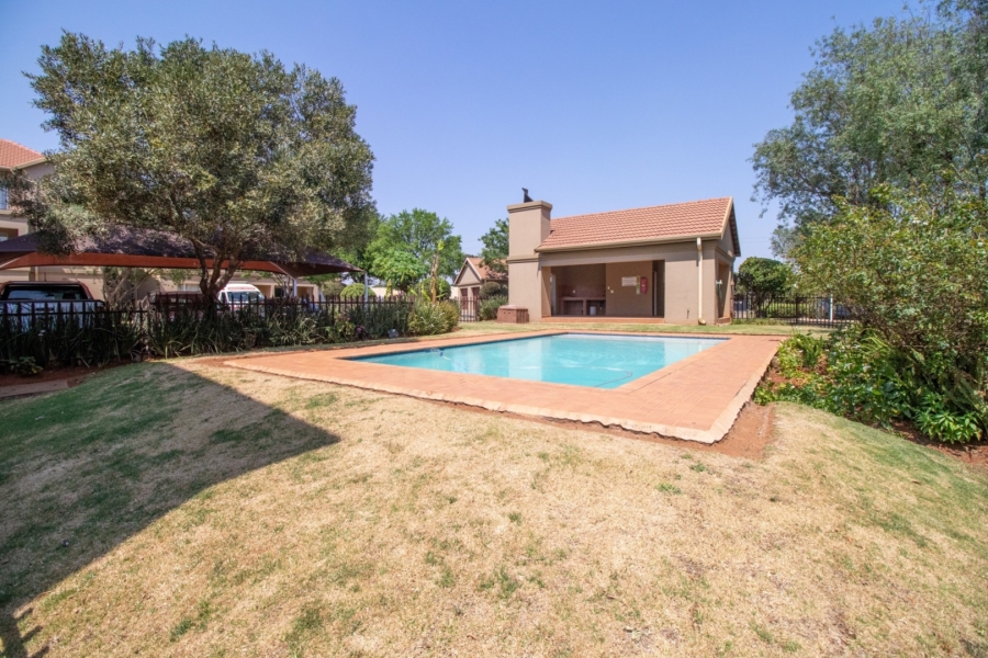 2 Bedroom Property for Sale in Pomona Gauteng