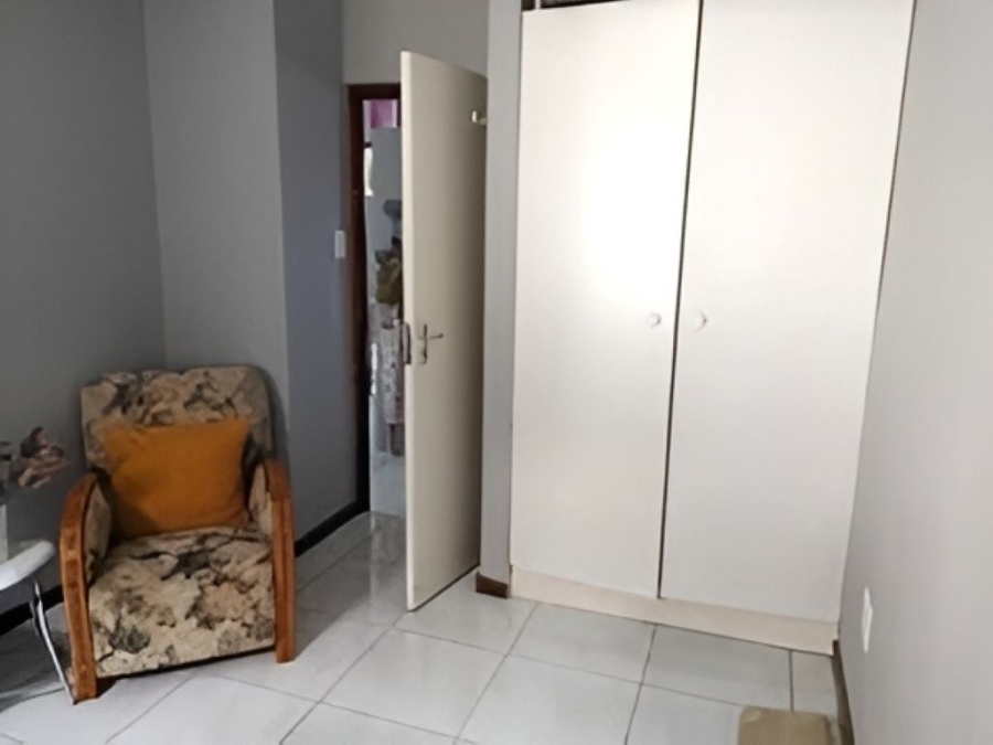 To Let 2 Bedroom Property for Rent in Parkmore Gauteng