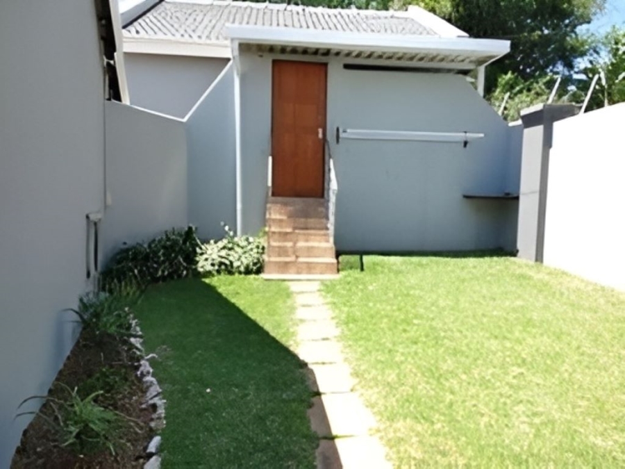 To Let 2 Bedroom Property for Rent in Parkmore Gauteng