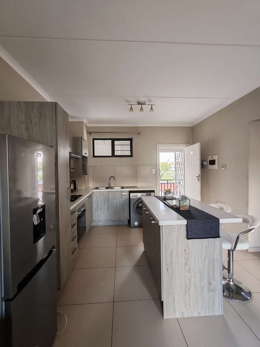 1 Bedroom Property for Sale in Erand Gardens Gauteng