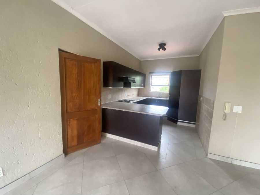 To Let 2 Bedroom Property for Rent in Paulshof Gauteng