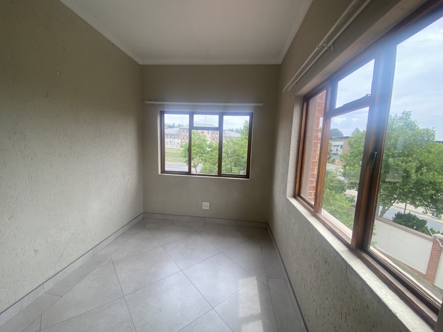 To Let 2 Bedroom Property for Rent in Paulshof Gauteng