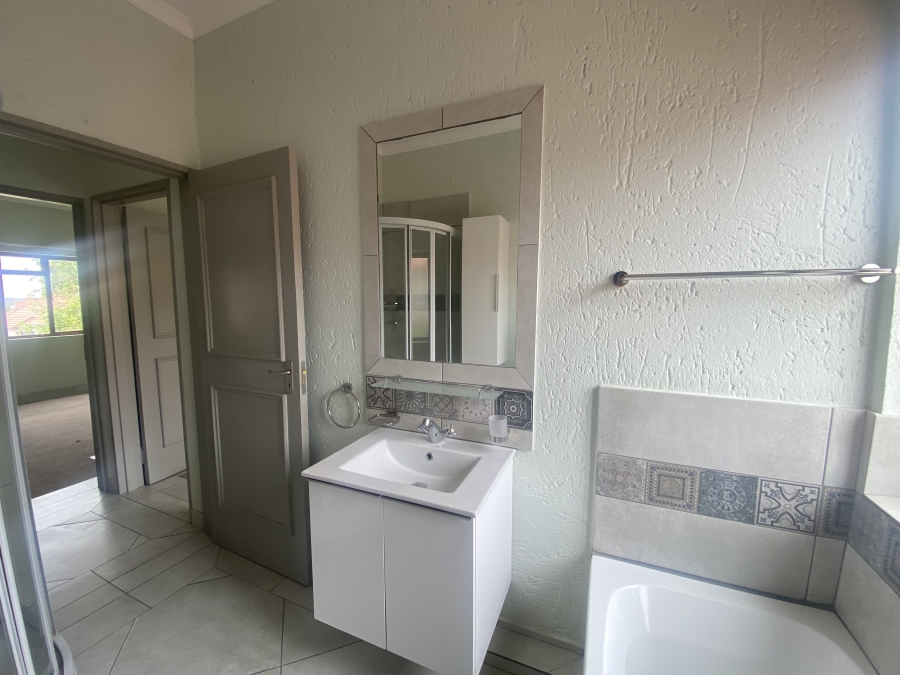 To Let 2 Bedroom Property for Rent in Paulshof Gauteng