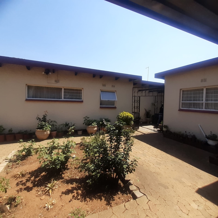 3 Bedroom Property for Sale in Brackenhurst Gauteng