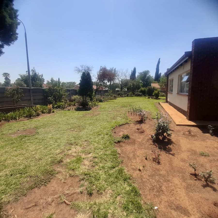 3 Bedroom Property for Sale in Brackenhurst Gauteng