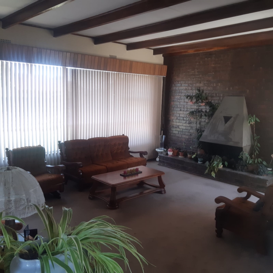 3 Bedroom Property for Sale in Brackenhurst Gauteng