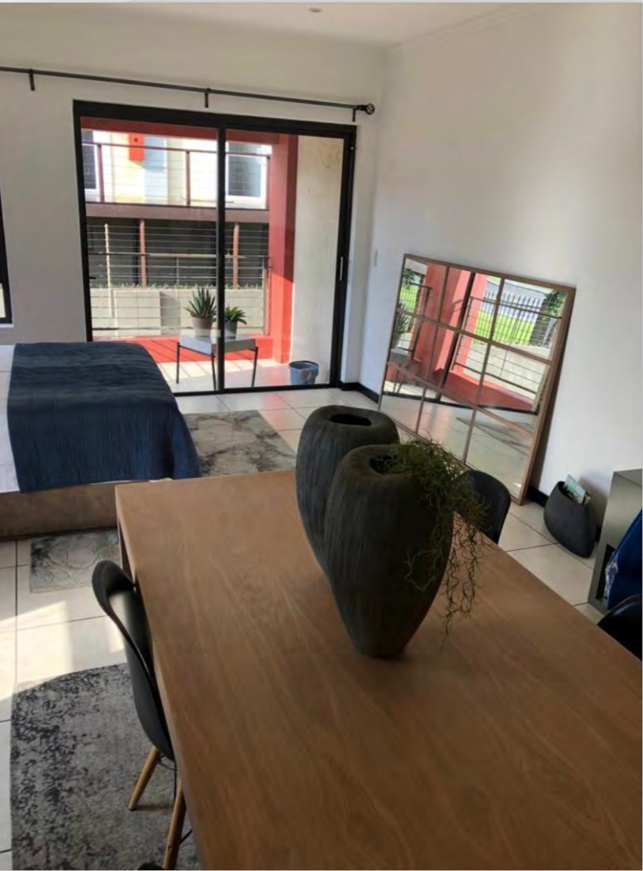 To Let 1 Bedroom Property for Rent in Sunninghill Gauteng