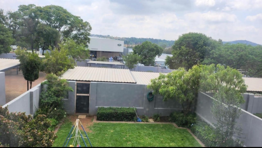 3 Bedroom Property for Sale in Lonehill Gauteng