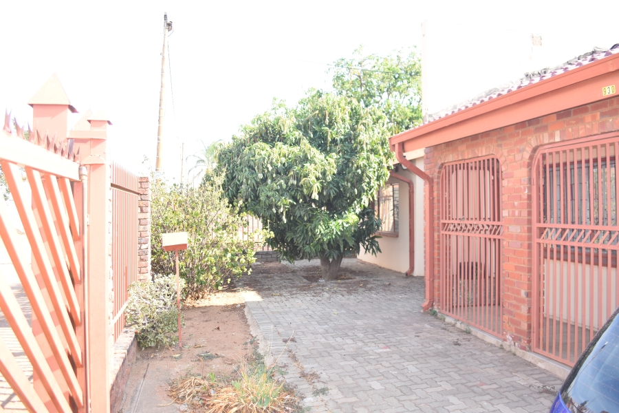 To Let 3 Bedroom Property for Rent in Soshanguve JJ Gauteng