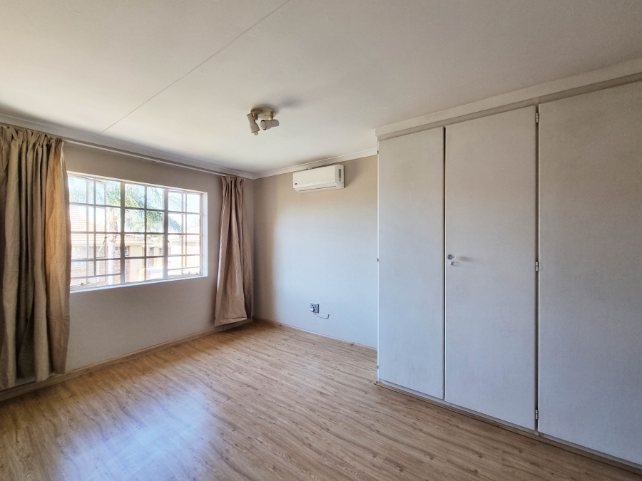 3 Bedroom Property for Sale in Magalieskruin Gauteng