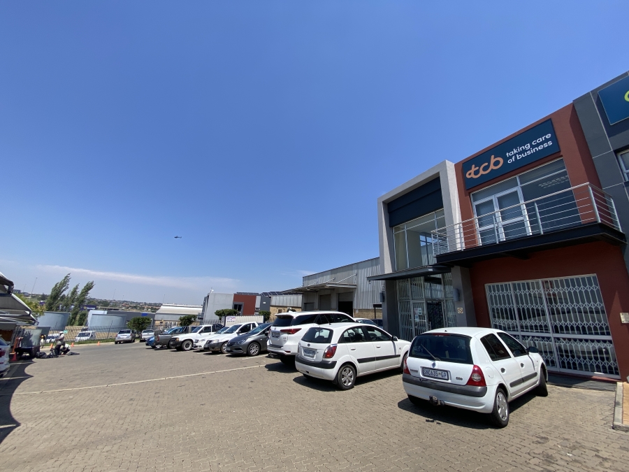 To Let commercial Property for Rent in Randjespark Gauteng