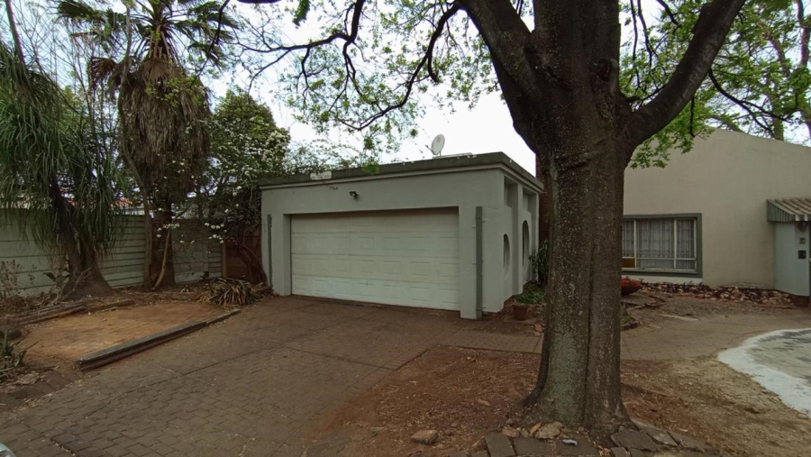 7 Bedroom Property for Sale in Wierda Park Gauteng