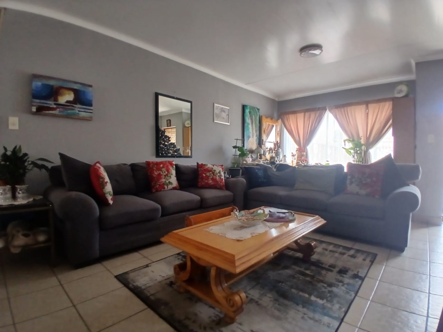 3 Bedroom Property for Sale in Arcon Park Gauteng