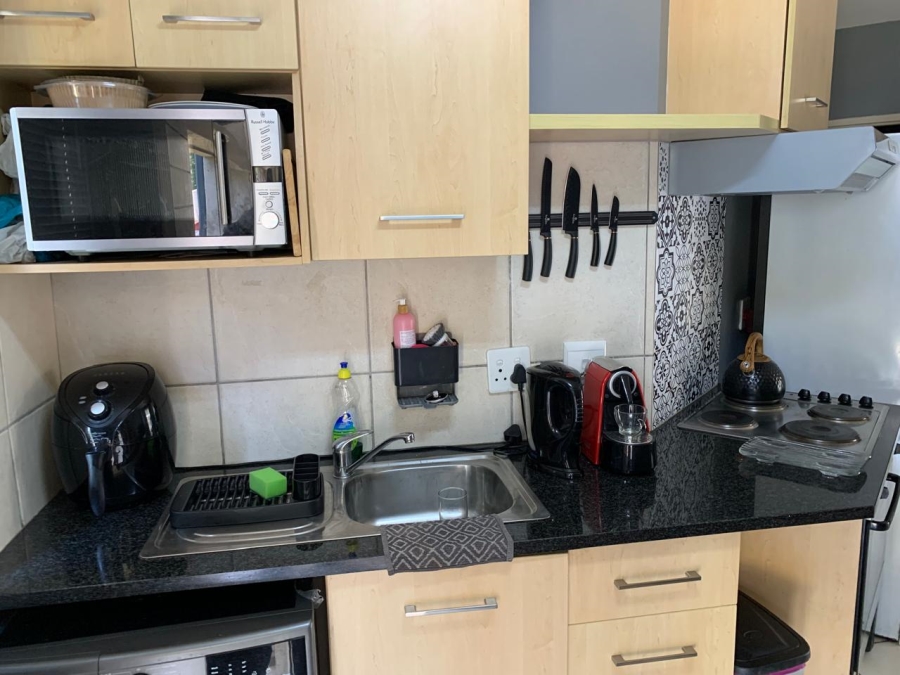 To Let 2 Bedroom Property for Rent in The Stewards Gauteng